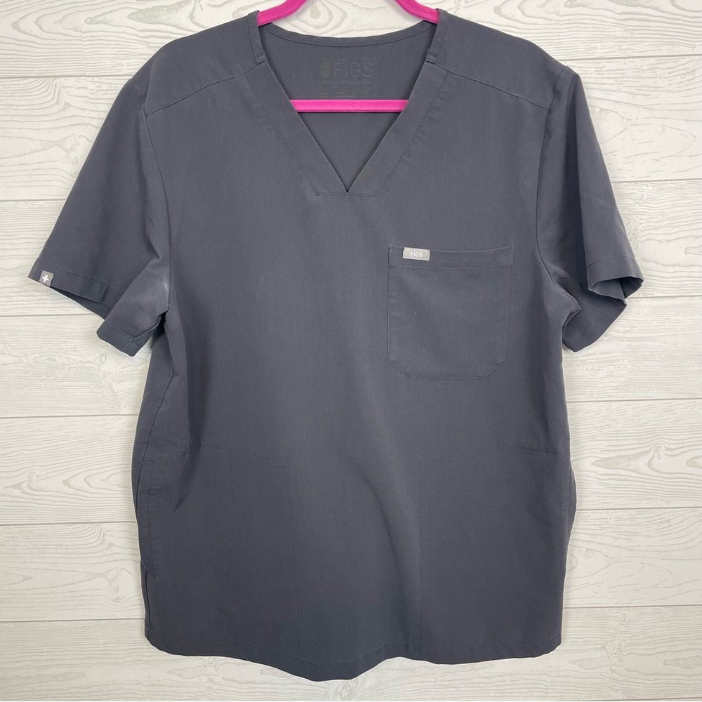 FIGS Chisec Three-Pocket Scrub Top Men’s Gray Size Large